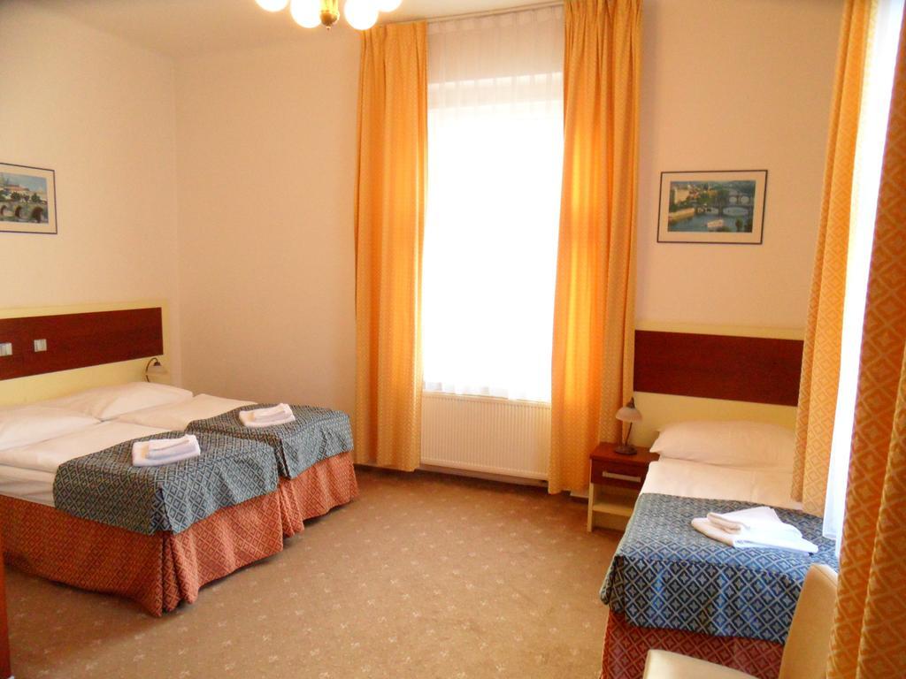 Hotel Atos Прага Стая снимка